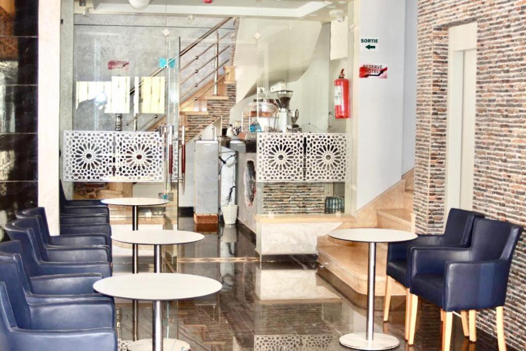 Hotel Zellaka & Cafe Khouribga